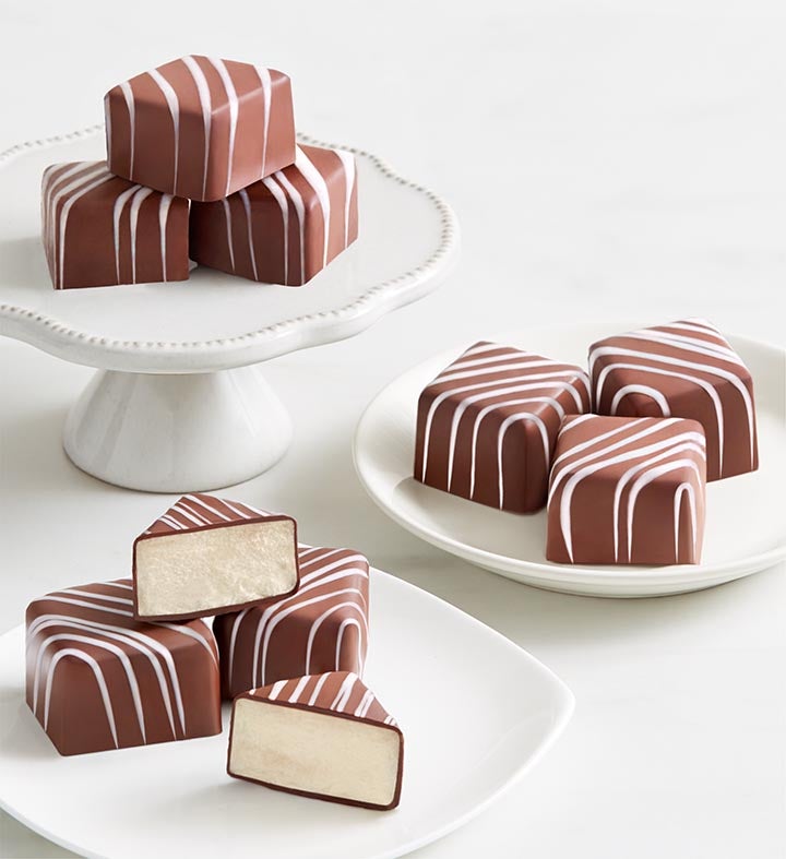 Classic Cheesecake Bites™ With Gourmet Drizzled Strawberries™